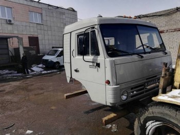 Кабина КамАЗ 53205 бортовой